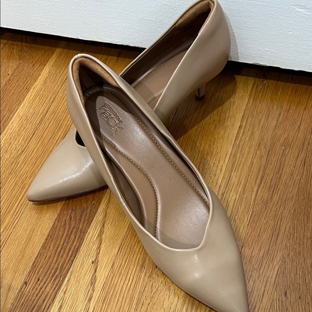 Pumps Beige Pointed-Toe Heels 7.5
